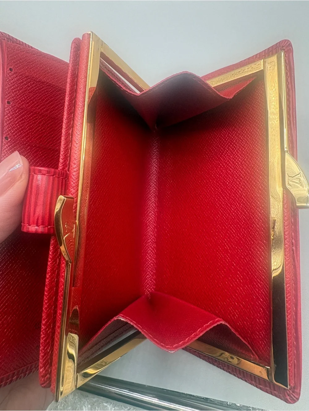 Louis Vuitton Red Epi Leather Viennois Kiss Lock Bifold Wallet